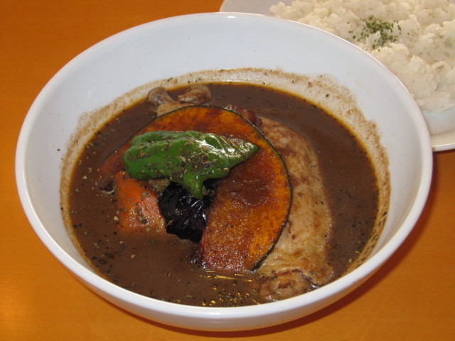 WHITE BASE CAFE�C�����`�C�X�[�v�J���[