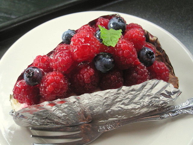 farm yard�C�u���[�x�[���[�^���g