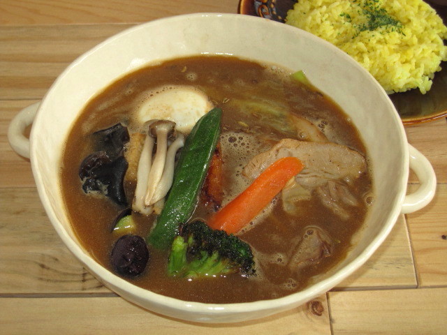 �|�[�N�Ɩ�؂̃X�[�v�J���[�C�g���g���L�L��